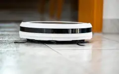 Англичанка осталась без дома из-за робота-пылесоса