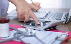 Могут ли студенты, которые не платят взносы на ОСМС, бесплатно лечиться в Казахстане