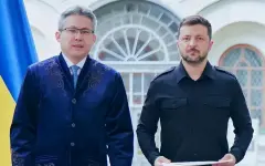Посол Казахстана в Украине вручил верительные грамоты Зеленскому