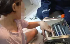 Ребенок застрял рукой в тестораскаточной машине в Астане