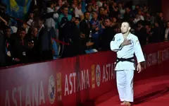 Дзюдоист Абылайхан Жубаназар с победы стартовал на чемпионате мира