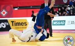 Дзюдоист Мейрлан Максим пробился в 1/8 финала Чемпионата мира