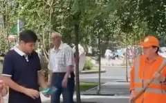Унизил коммунальщиков ради пранка: суд в Алматы арестовал блогера
