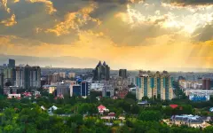 На Алматы обрушился ураган