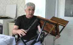 Казахстанец делает мебель по технологии тенсегрити