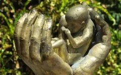 За аборты на поздних сроках не будут преследовать женщин в Великобритании