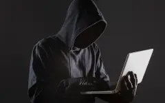 В Астане пенсионерка под гипнозом телефонных мошенников лишилась квартиры