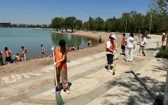 Артисты, молодежь и волонтеры: более тысячи человек приняли участие в экоакции на озере Сайран