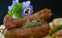 В Западном Казахстане разработали колбасу из мяса сайгака