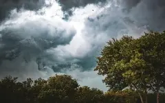 Ливень, шквал, град и жара: какие регионы РК затронуло штормовое предупреждение