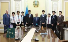 Нариман Турегалиев встретился с победителями международного чемпионата по робототехнике в США