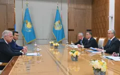 Президент обсудил сотрудничество с представителями Philip Morris и Citi Bank