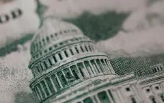 Курс доллара еще снизился на торгах 26 июня