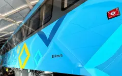 В Астане удалили граффити с вагонов LRT
