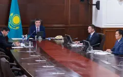 В Правительстве РК приняли ряд решений с главой ЕАБР