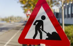 В Алматы в связи с ремонтными работами на время перекроют участок улицы Желтоксан