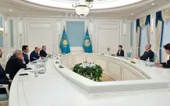 Токаев встретился с представителями мировой нейрохирургии