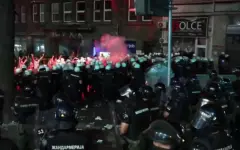 Протесты в Сербии переросли в столкновения с полицией