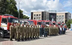 Глава МЧС вручил ключи от новой техники спасателям СКО