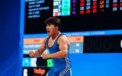 Казахстанские штангисты с рекордами выиграли чемпионат Азии