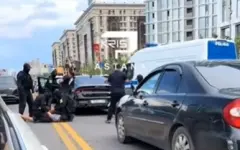Появилось видео жесткого задержания мужчины в Астане