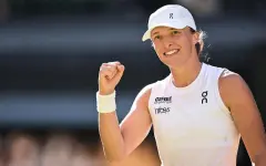 Швентек разгромила олимпийскую чемпионку и вышла в финал Уимблдона-2025