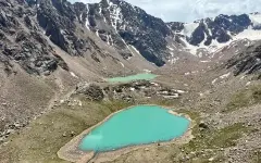 В горах Иле Алатау начали снижать уровень воды в моренных озерах