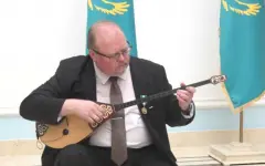 Российский дипломат награжден медалью «Шапағат»