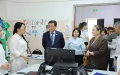 Сенаторы рассказали жителям Шымкента о приоритетах государственной политики