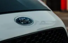 Ford отзывает с рынка почти 700 тысяч машин из-за риска возгорания в моторном отсеке