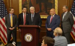 Закон о крипте приняла палата представителей США