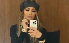 J.Lo похвасталась подарками от поклонников из Казахстана
