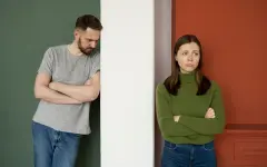Психотерапевт раскрыл неочевидный симптом проблем в отношениях