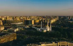 Жители Астаны пожаловались акиму на удушающий запах канализации