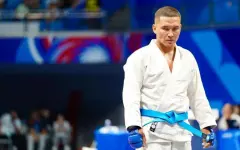 Именитые столичные спортсмены поздравили казахстанцев с Днём спорта
