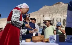 Фестиваль шубата прошёл в предгорьях Айракты в Мангистау