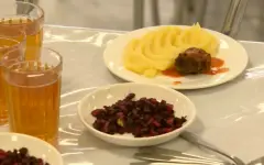 Новый стандарт питания вводят в школах Казахстана