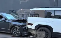 Семилетний ребенок взял ключи от автомобиля и устроил ДТП в Астане