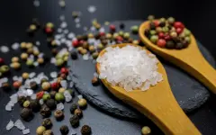 О влиянии соли на работу мозга рассказала диетолог