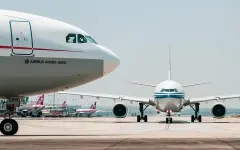 Часть крыла отвалилась у самолета в полете в США
