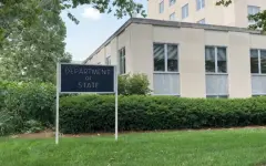 Госдеп начал проверку всех обладателей виз США