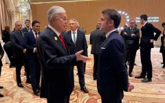 Макрон позвонил Токаеву
