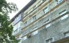 В Таразе обновляют фасады жилых домов