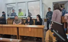 Суд о заказном убийстве в ЗКО: Эльвиру Еркебаеву отпустили из зала суда