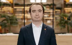 Основной закон не должен восприниматься как абстрактный текст, поскольку это живой документ