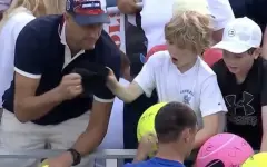 Скандал на US Open: миллионер из Польши не хочет извиняться за кражу у ребенка подарочной кепки