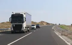 Китайские грузовики контрабандой завозили в Казахстан
