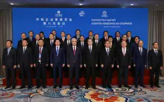Президент Казахстана сфотографировался с руководителями крупнейших компаний Китая