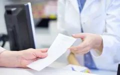Поликлинику можно сменить за пару кликов: казахстанцам дали два месяца