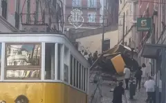 Фуникулер сошел с рельсов в Лиссабоне: погибли 15 человек